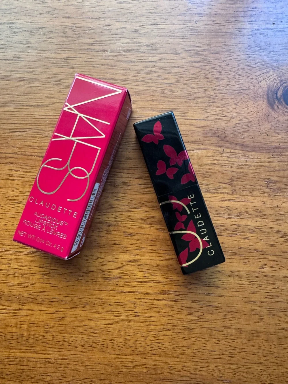NARS Satin Lipstick – In the shade Augustine